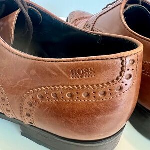 Hugo Boss Men's Wingtip Dress Leather Shoes Brown Size 8.5